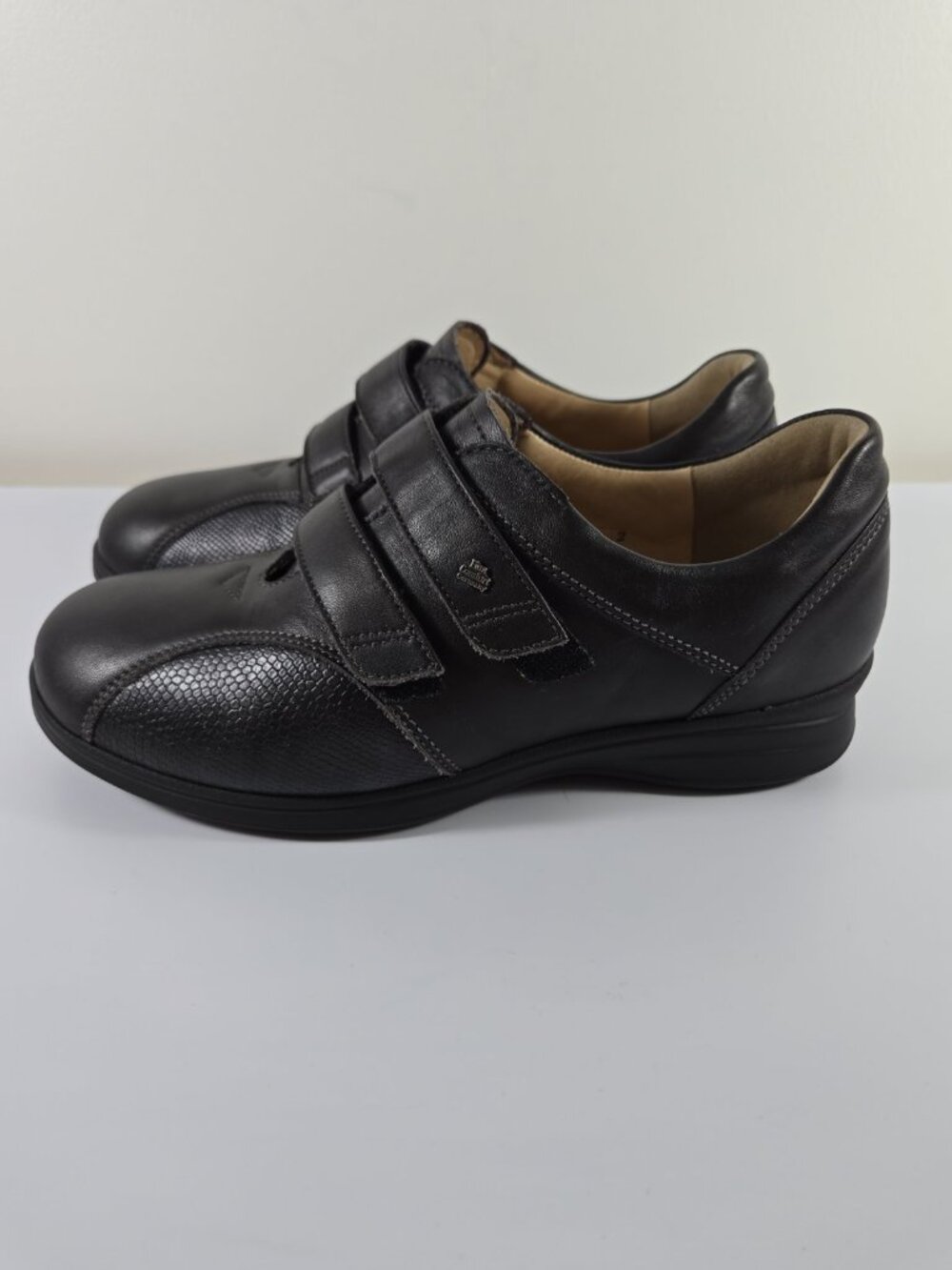 Finn Comfort Womens 10 Black Leather Double Strap Shoes Germany Extra Wide